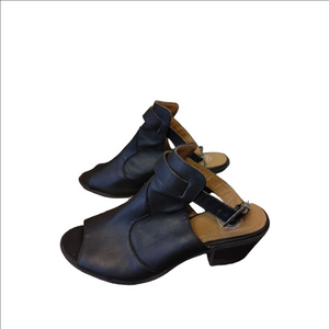 Authentic American Heritage peep toe booties Size 9.5